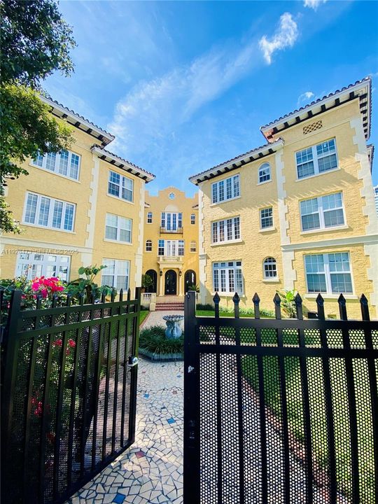 Historic Beverly Terrace Manor