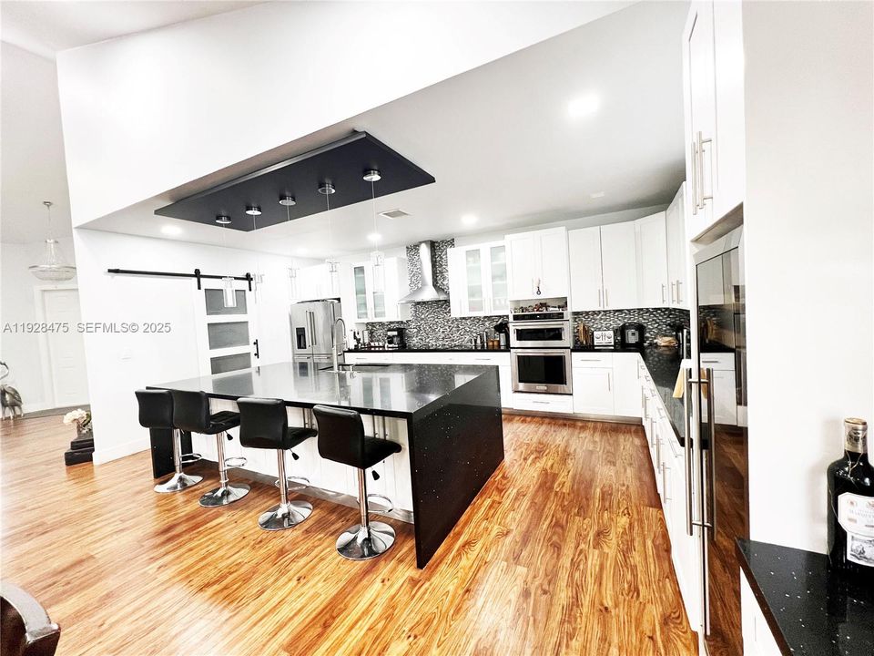 En Renta: $4,000 (3 camas, 2 baños, 2368 Pies cuadrados)