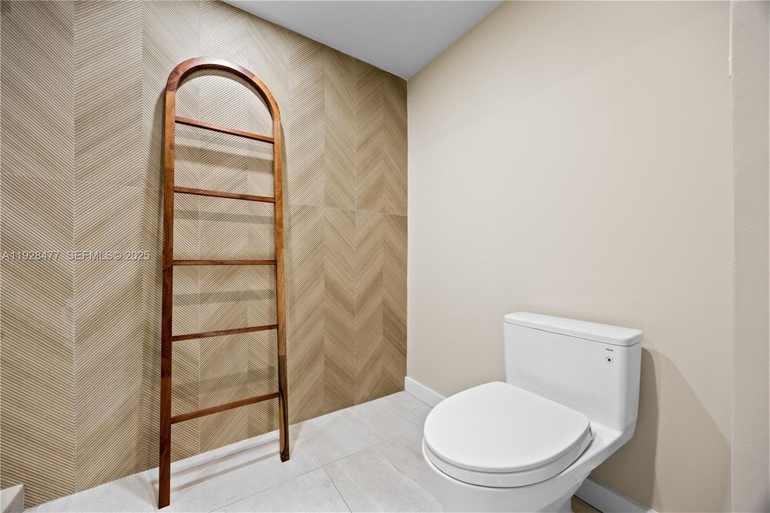 待售: $779,000 (2 贝兹, 2 浴室, 1567 平方英尺)