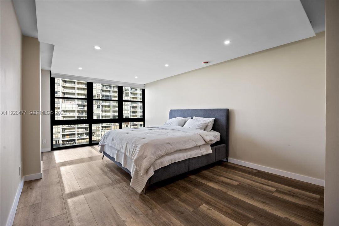 待售: $779,000 (2 贝兹, 2 浴室, 1567 平方英尺)