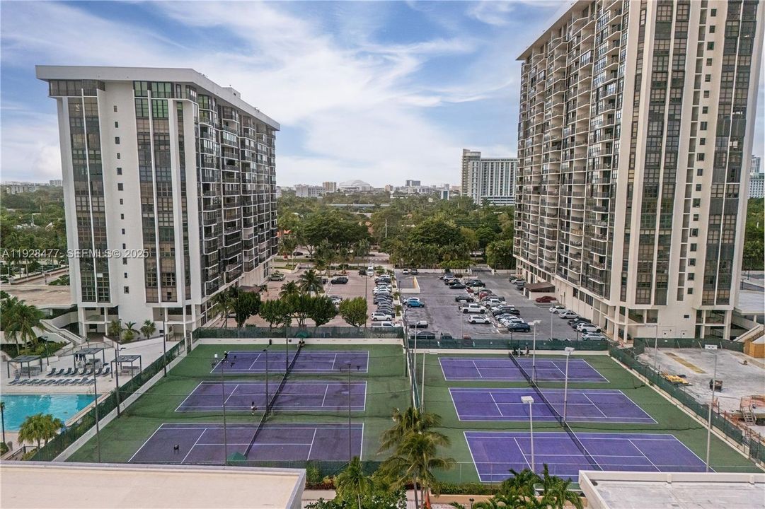 待售: $779,000 (2 贝兹, 2 浴室, 1567 平方英尺)