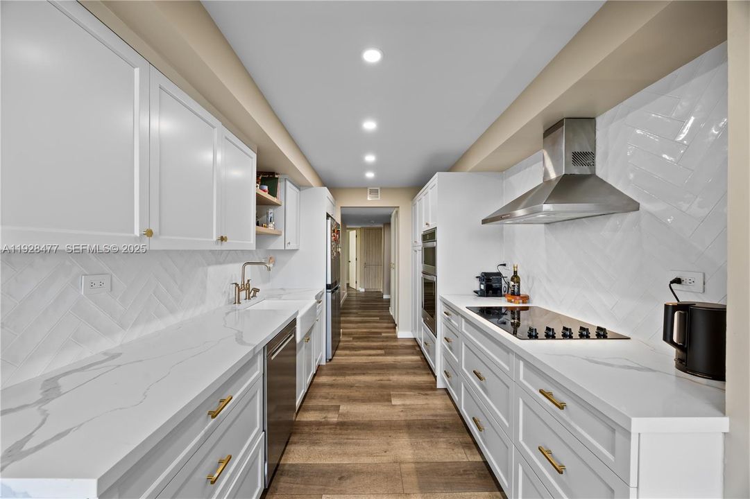 待售: $779,000 (2 贝兹, 2 浴室, 1567 平方英尺)