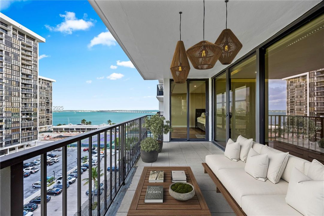 Staged Balcony picture