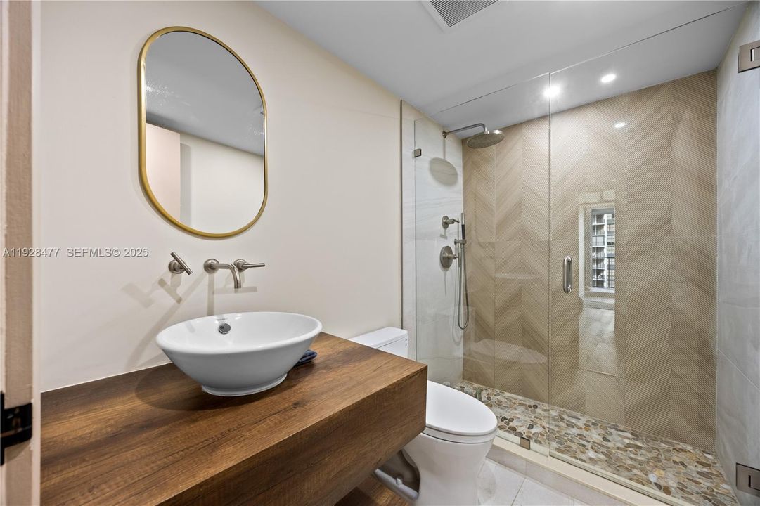 待售: $779,000 (2 贝兹, 2 浴室, 1567 平方英尺)