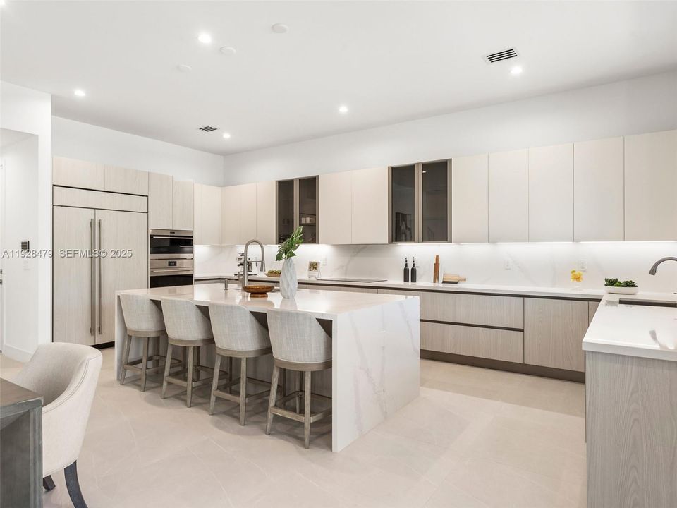 For Sale: $3,000,000 (4 beds, 3 baths, 4143 Square Feet)