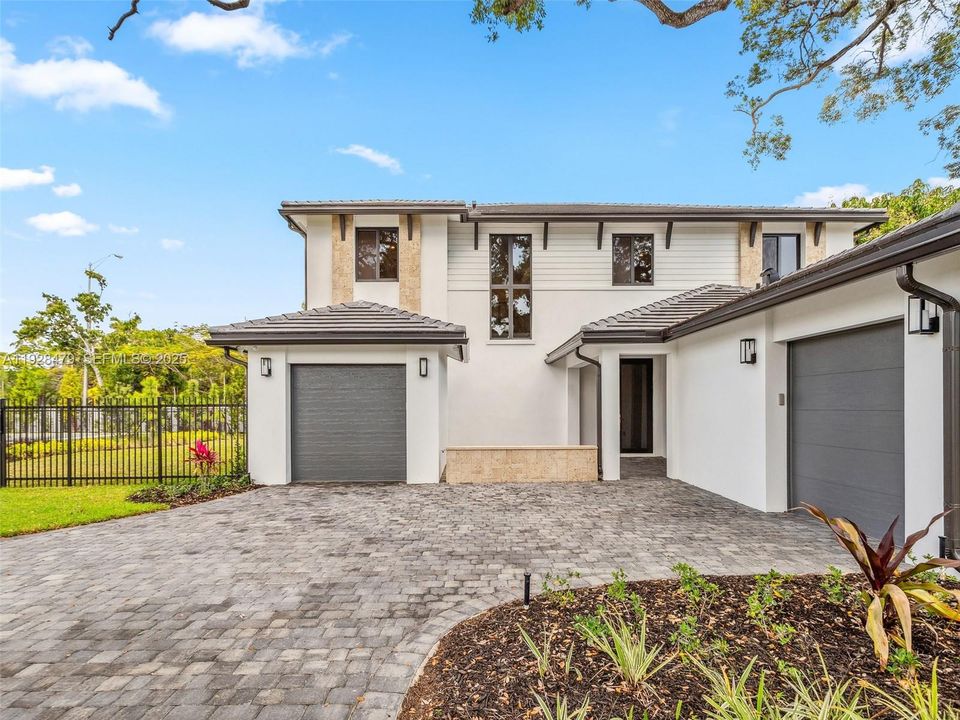 For Sale: $3,000,000 (4 beds, 3 baths, 4143 Square Feet)