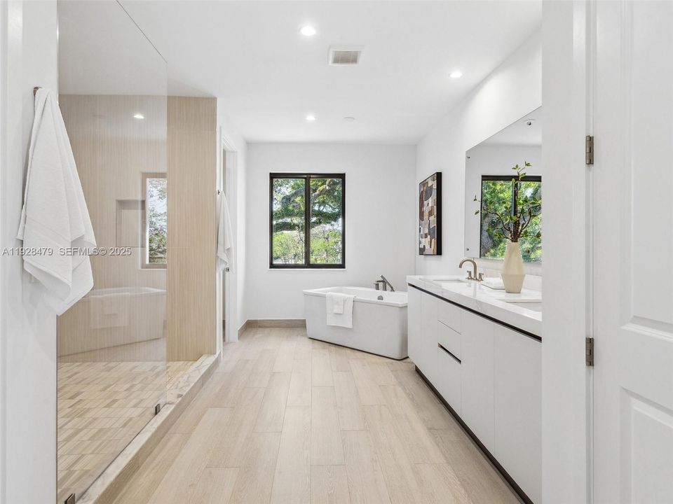 For Sale: $3,000,000 (4 beds, 3 baths, 4143 Square Feet)