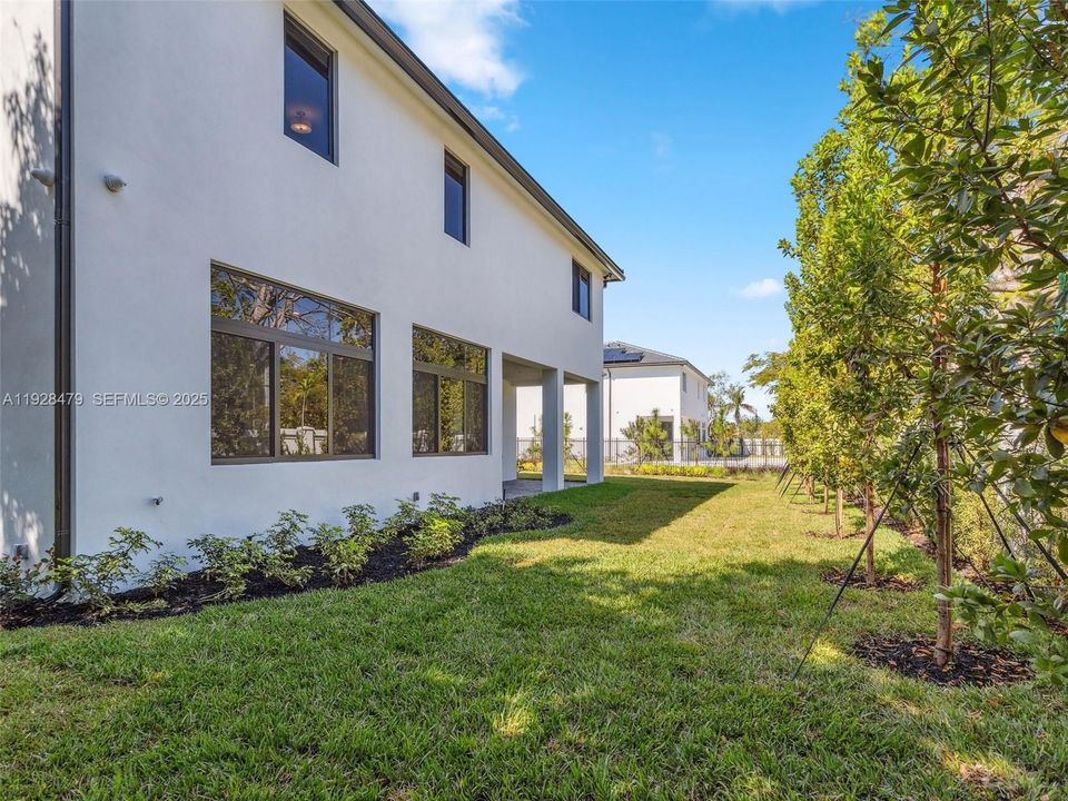 For Sale: $3,000,000 (4 beds, 3 baths, 4143 Square Feet)