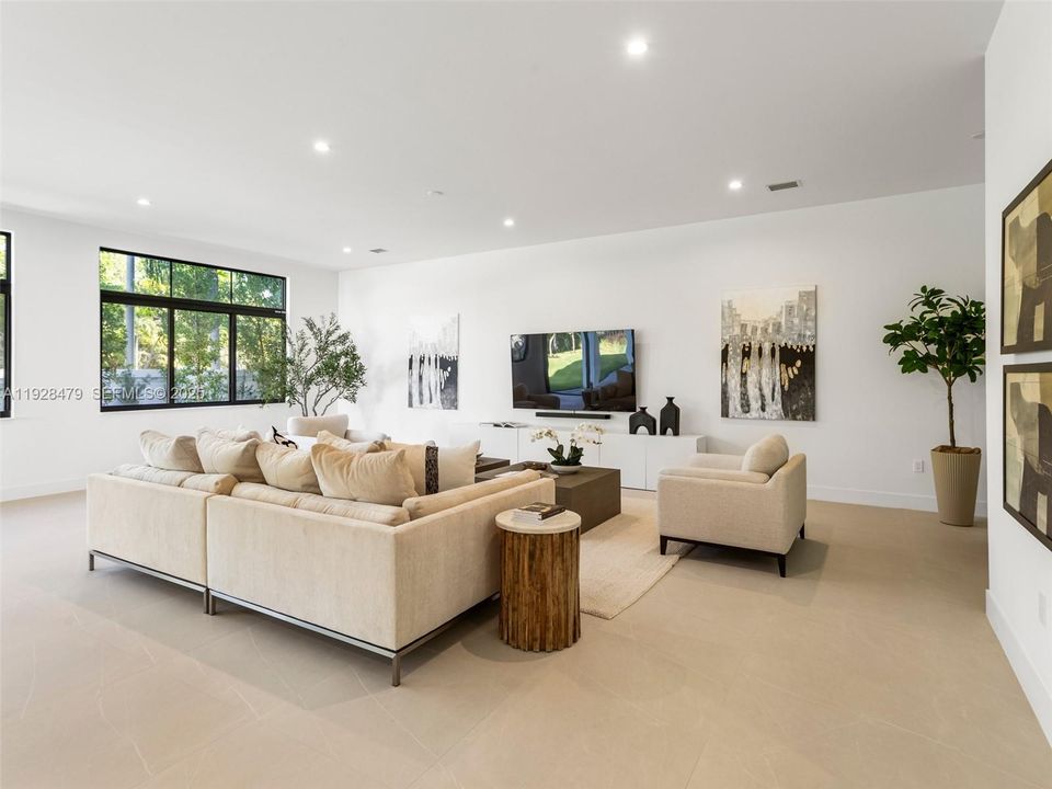 For Sale: $3,000,000 (4 beds, 3 baths, 4143 Square Feet)