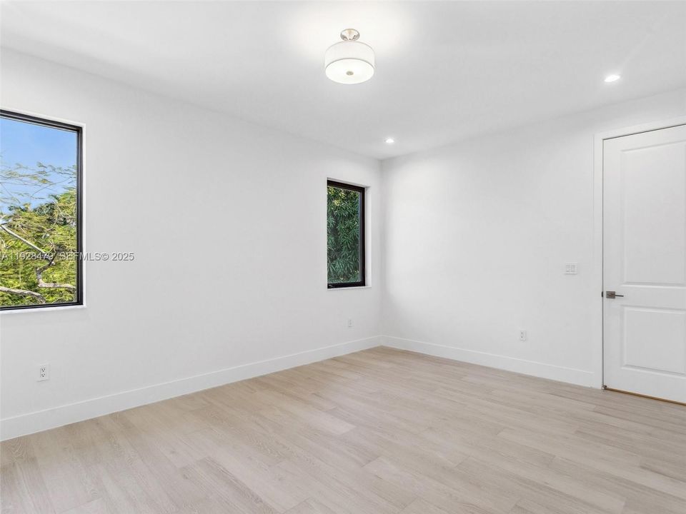 For Sale: $3,000,000 (4 beds, 3 baths, 4143 Square Feet)