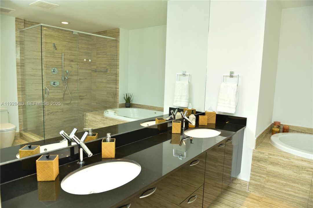 For Sale: $1,750,000 (3 beds, 3 baths, 1979 Square Feet)