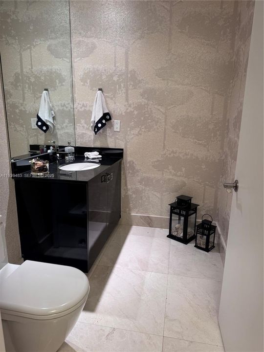 For Sale: $1,750,000 (3 beds, 3 baths, 1979 Square Feet)