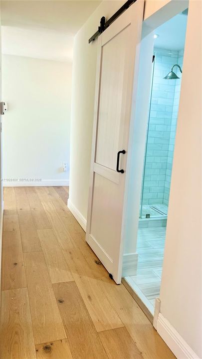 出租: $6,200 (3 贝兹, 2 浴室, 1347 平方英尺)