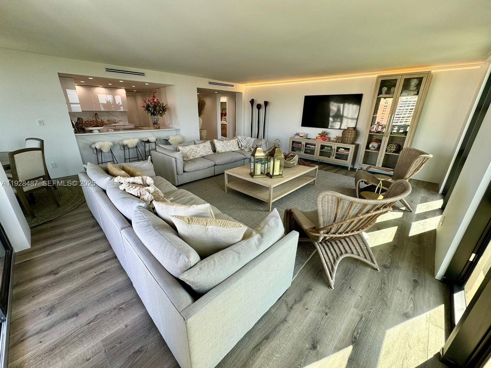 В аренду: $13,500 (3 спален, 2 ванн, 1782 Квадратных фут)