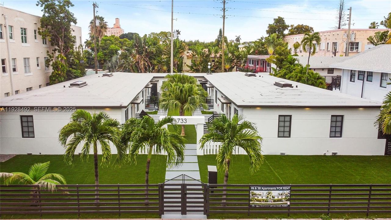 Aerial View of Front Yard from Street