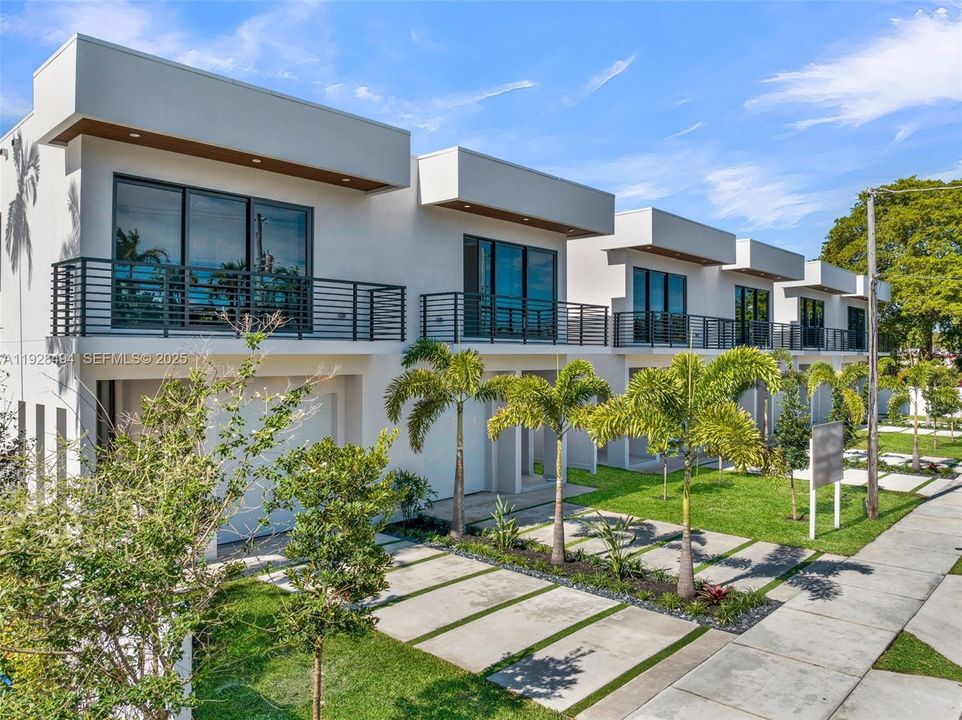 For Rent: $9,250 (3 beds, 3 baths, 0 Square Feet)