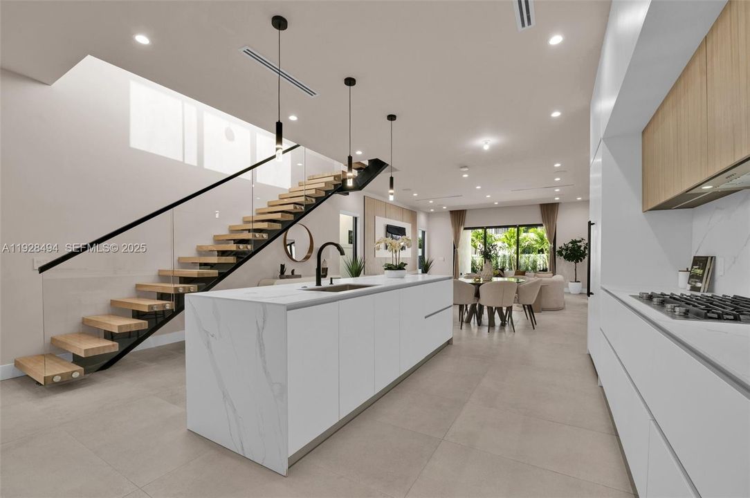 For Rent: $9,250 (3 beds, 3 baths, 0 Square Feet)