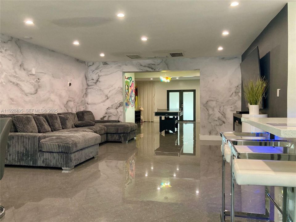 For Rent: $7,000 (4 beds, 4 baths, 2492 Square Feet)