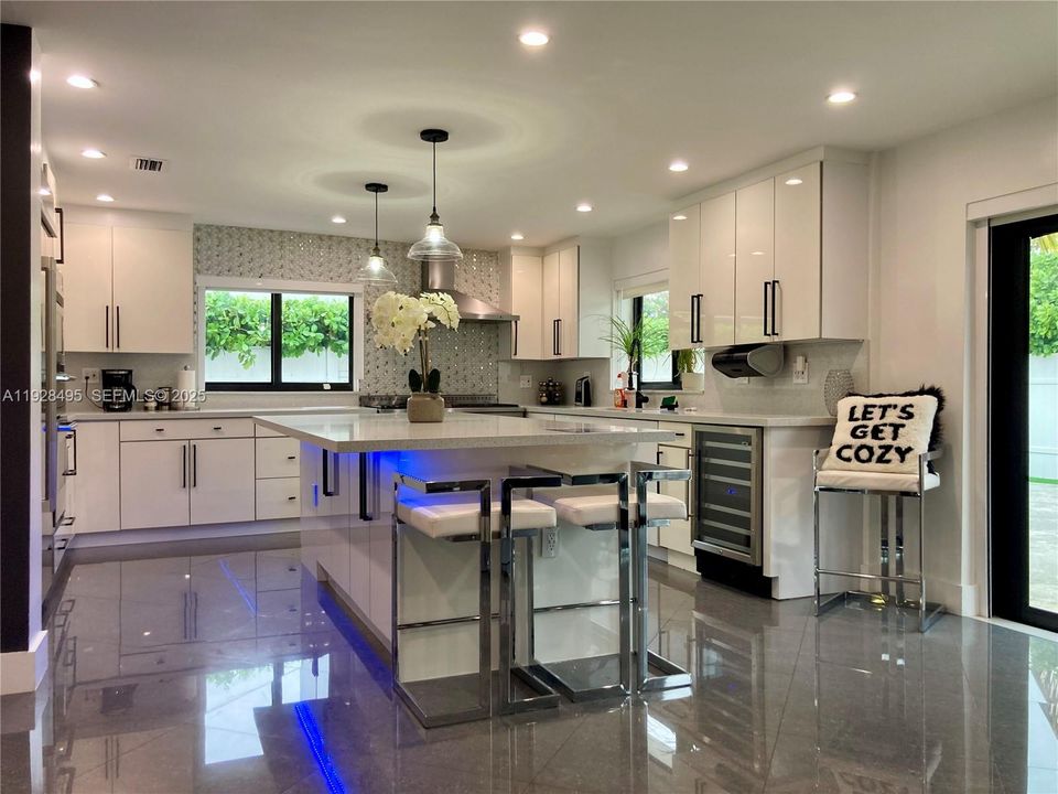 For Rent: $7,000 (4 beds, 4 baths, 2492 Square Feet)