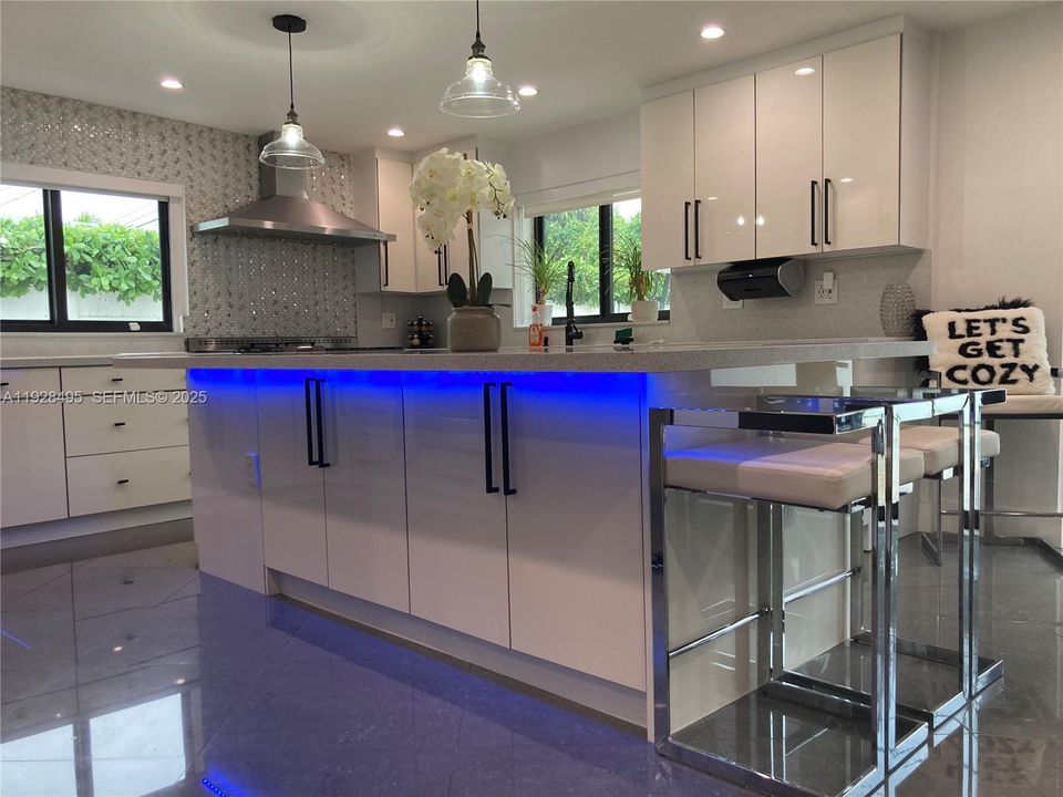 For Rent: $7,000 (4 beds, 4 baths, 2492 Square Feet)