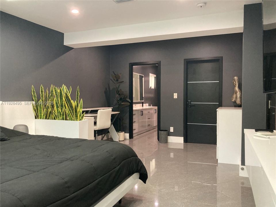 For Rent: $7,000 (4 beds, 4 baths, 2492 Square Feet)