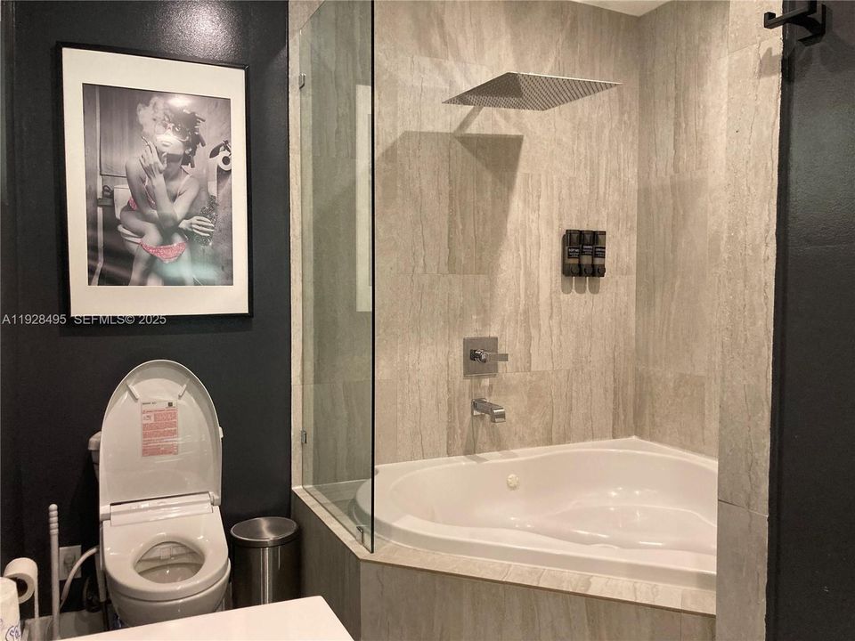 For Rent: $7,000 (4 beds, 4 baths, 2492 Square Feet)