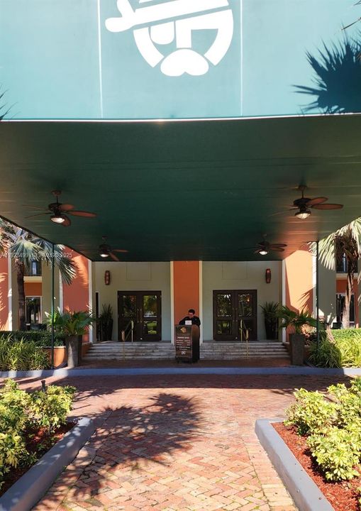 待售: $595,000 (1 贝兹, 1 浴室, 680 平方英尺)