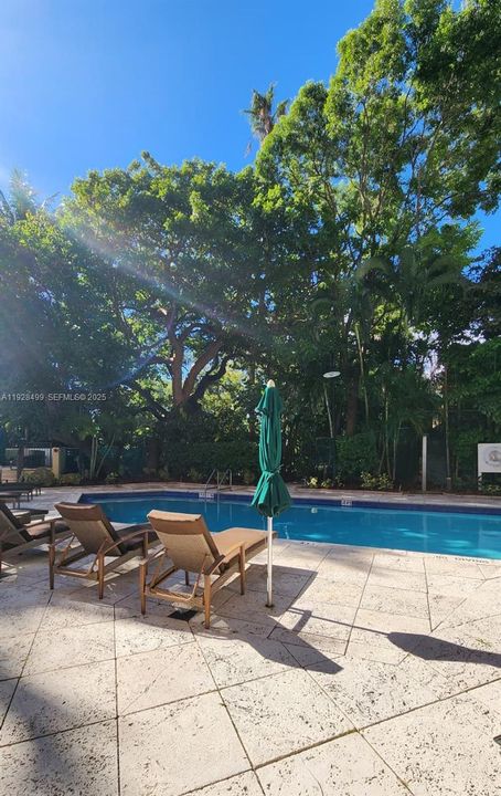 待售: $595,000 (1 贝兹, 1 浴室, 680 平方英尺)