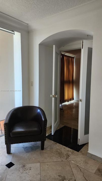 待售: $595,000 (1 贝兹, 1 浴室, 680 平方英尺)