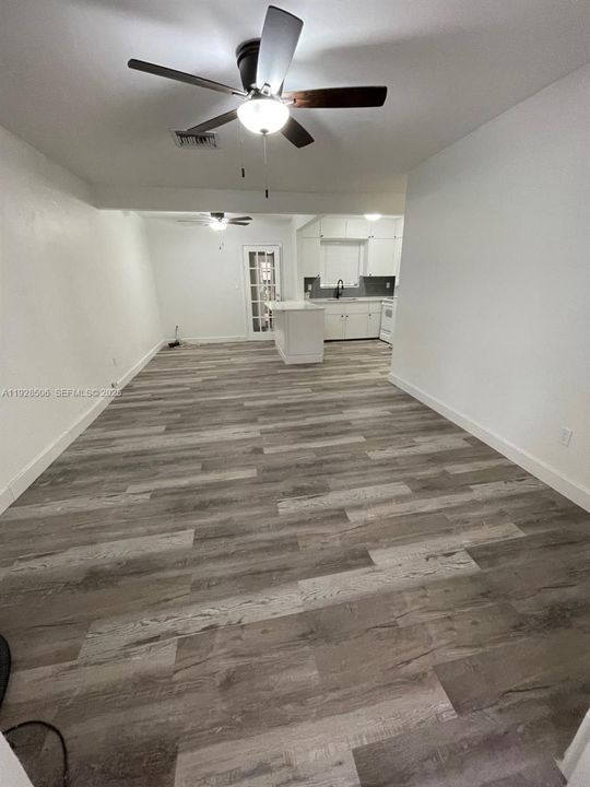 В аренду: $3,500 (3 спален, 2 ванн, 1500 Квадратных фут)