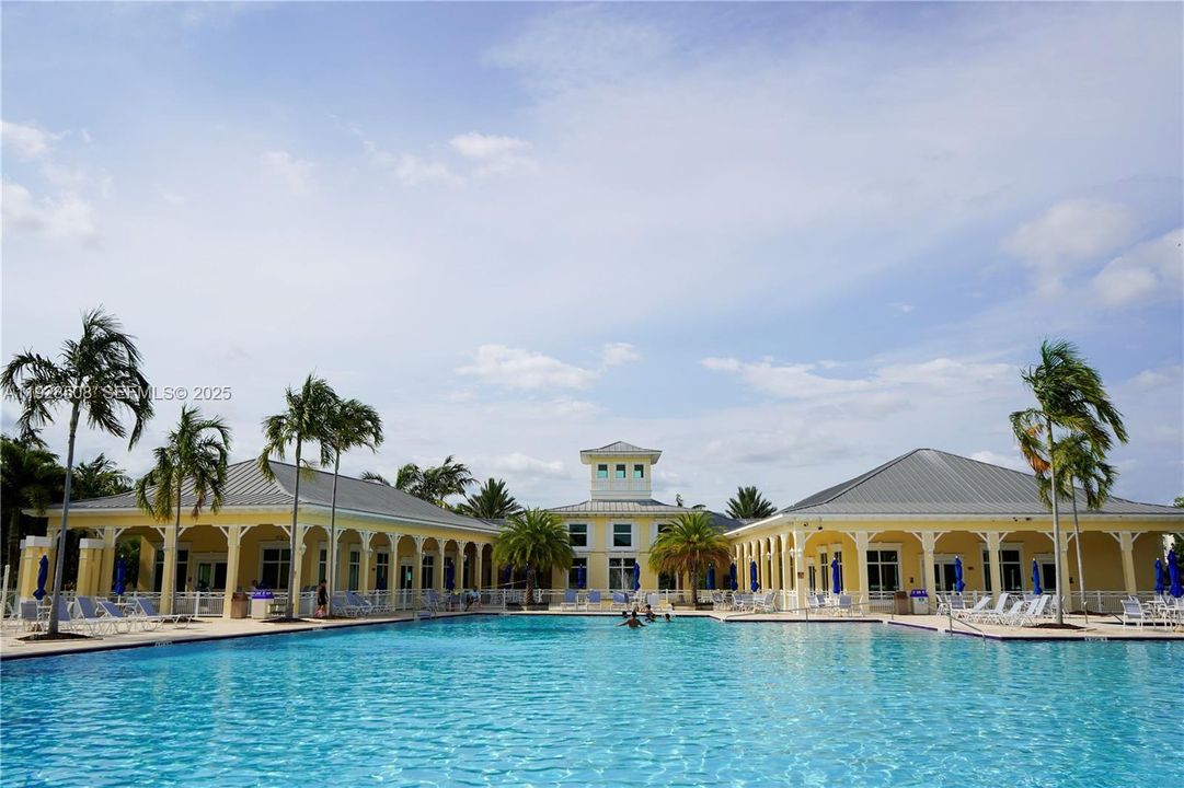 出租: $2,900 (4 贝兹, 2 浴室, 1762 平方英尺)