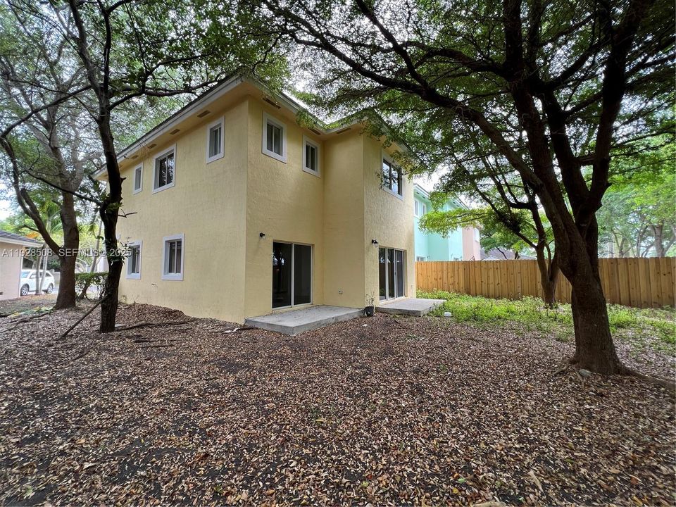 出租: $2,900 (4 贝兹, 2 浴室, 1762 平方英尺)