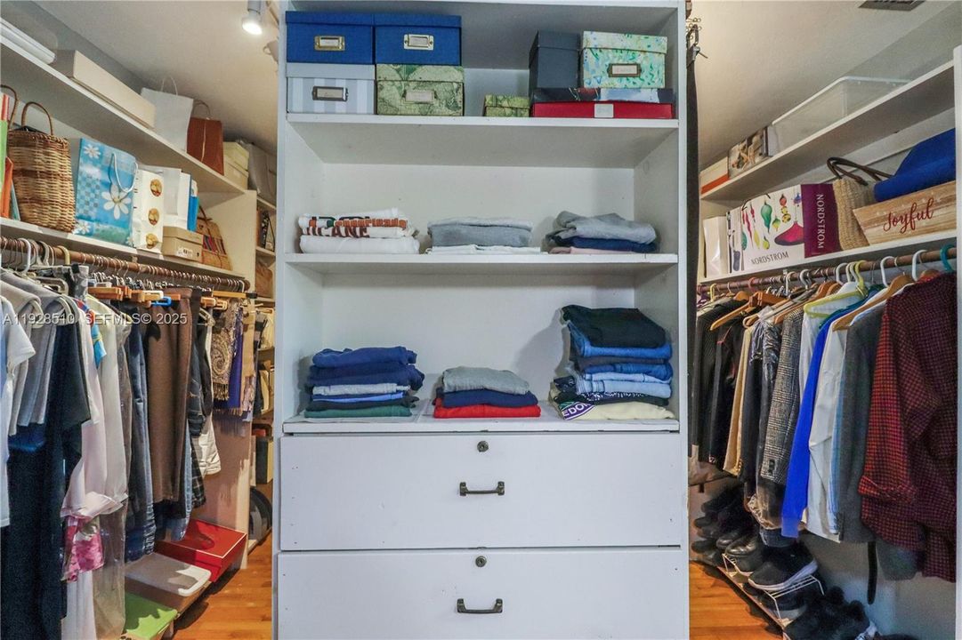 待售: $2,900,000 (4 贝兹, 4 浴室, 3105 平方英尺)