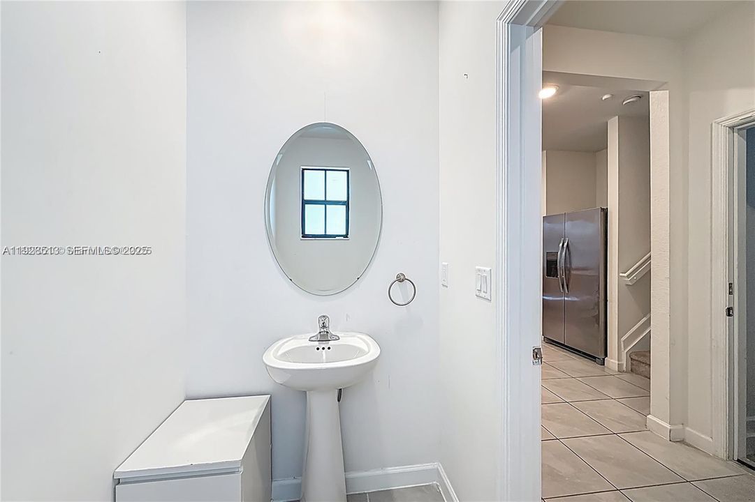 For Sale: $460,000 (3 beds, 2 baths, 1722 Square Feet)