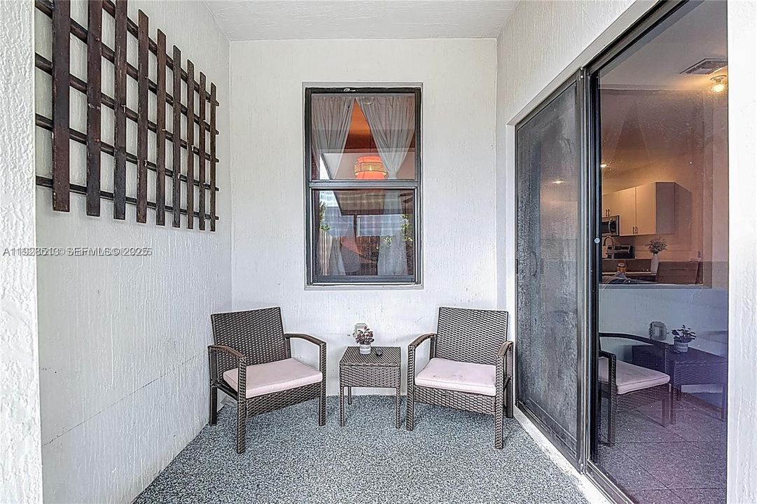 For Sale: $460,000 (3 beds, 2 baths, 1722 Square Feet)