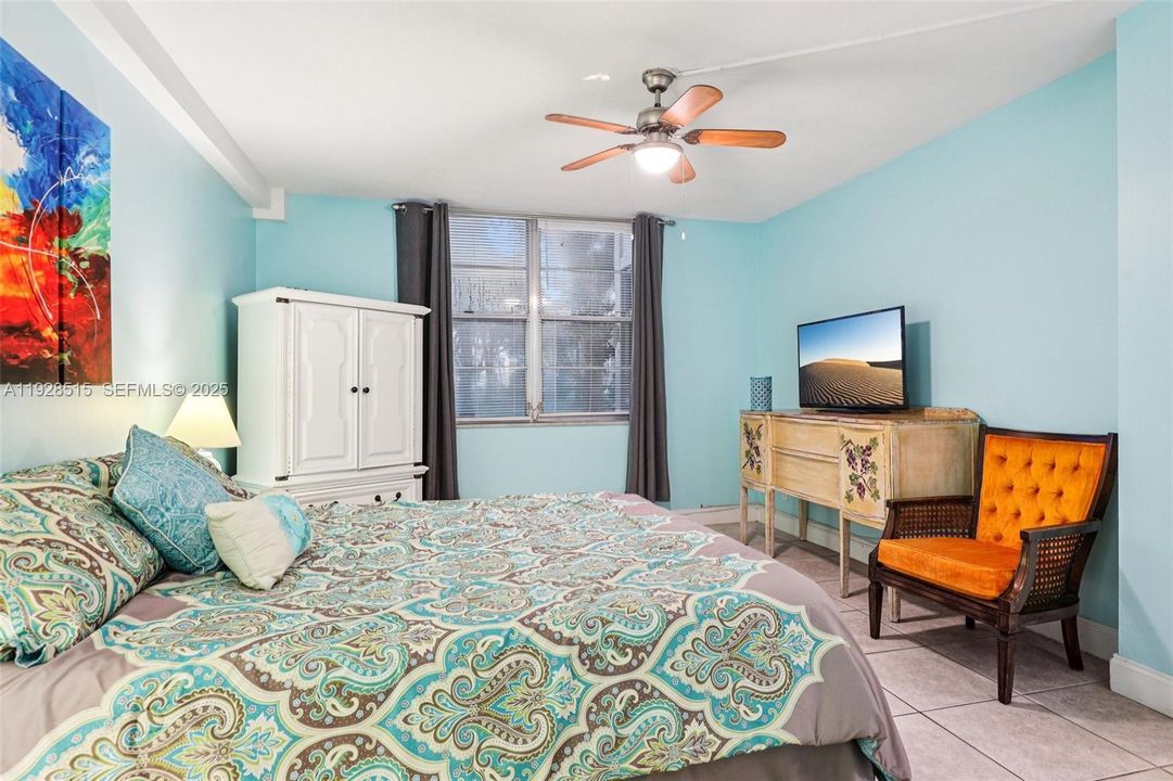 На продажу: $135,000 (2 спален, 2 ванн, 960 Квадратных фут)