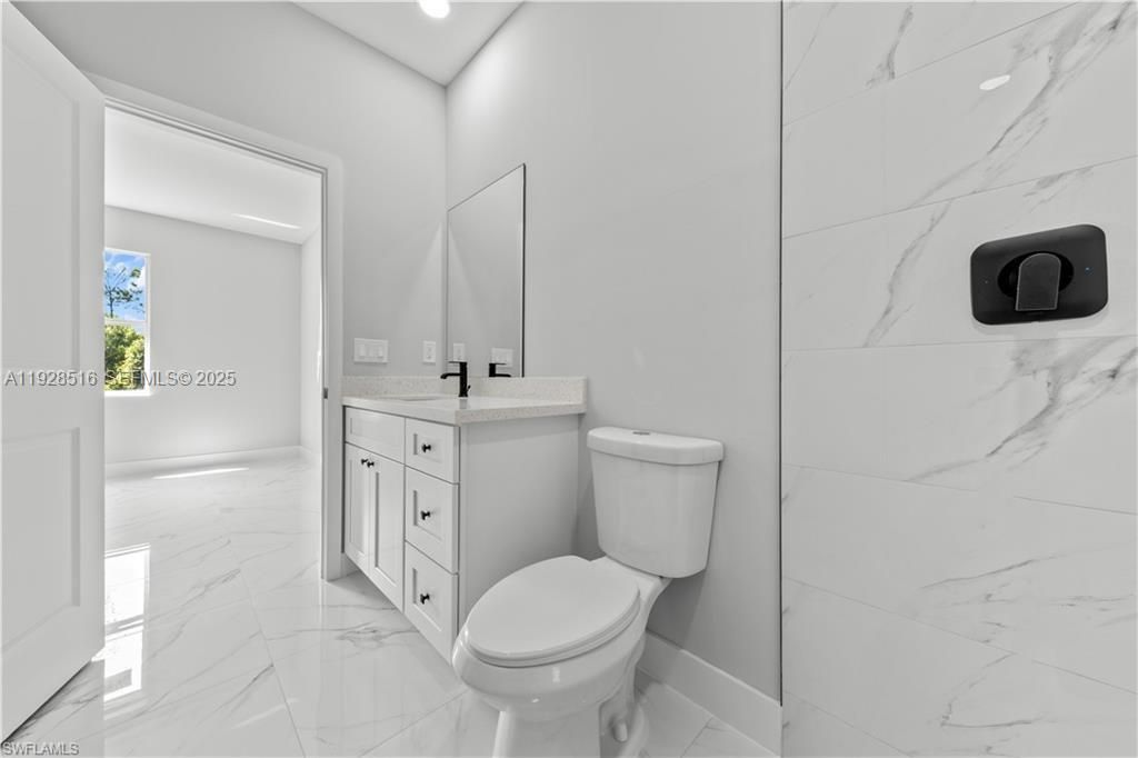 待售: $299,900 (3 贝兹, 2 浴室, 0 平方英尺)