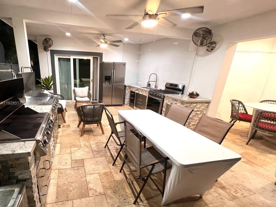 В аренду: $6,500 (3 спален, 3 ванн, 1782 Квадратных фут)