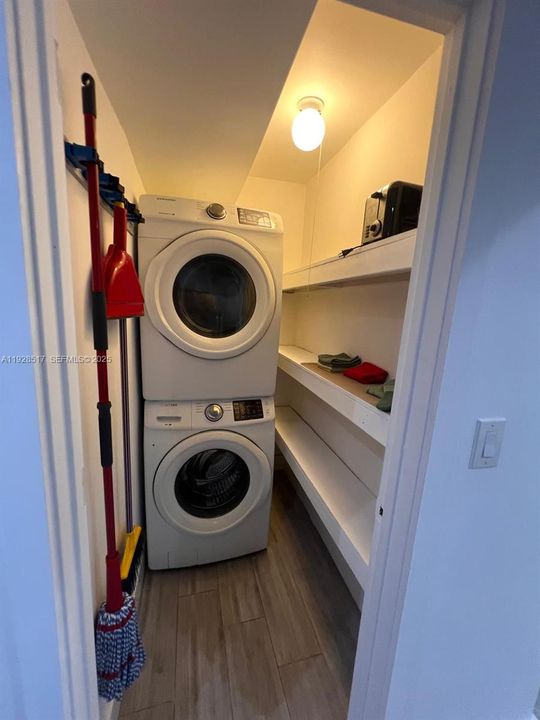 В аренду: $6,500 (3 спален, 3 ванн, 1782 Квадратных фут)