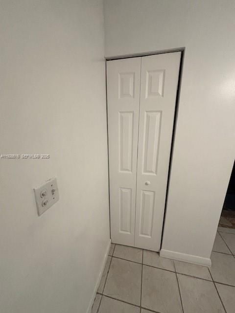 В аренду: $1,200 (0 спален, 1 ванн, 1938 Квадратных фут)