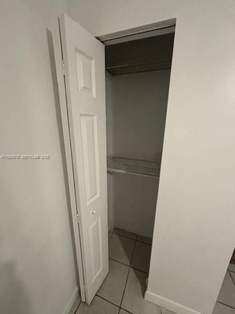 В аренду: $1,200 (0 спален, 1 ванн, 1938 Квадратных фут)