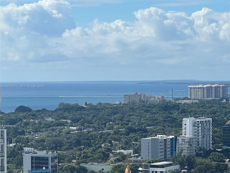 For Rent: $2,750 (1 beds, 1 baths, 789 Square Feet)