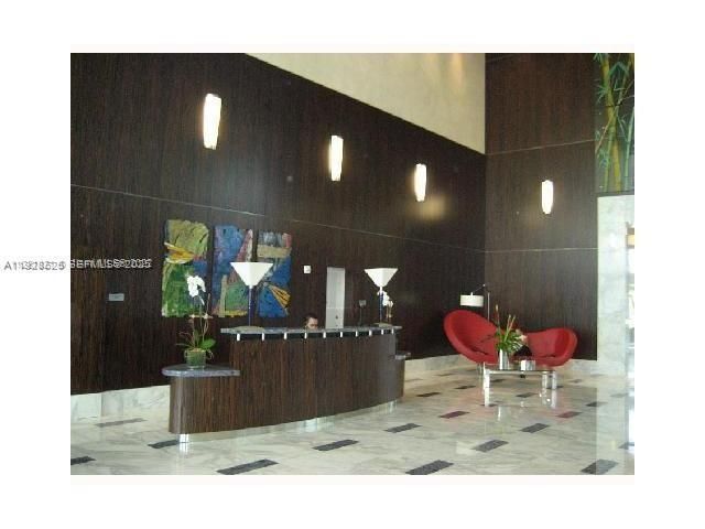 For Rent: $2,750 (1 beds, 1 baths, 789 Square Feet)