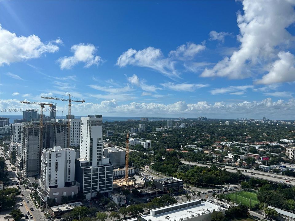 For Rent: $2,750 (1 beds, 1 baths, 789 Square Feet)