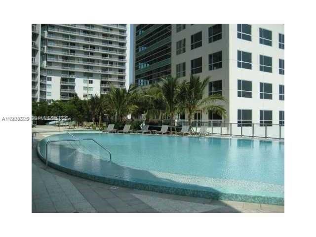 For Rent: $2,750 (1 beds, 1 baths, 789 Square Feet)