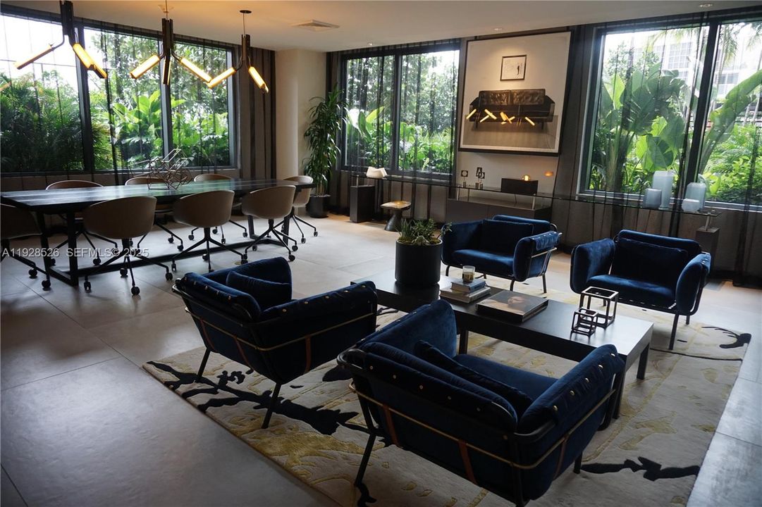 В аренду: $3,600 (1 спален, 1 ванн, 713 Квадратных фут)