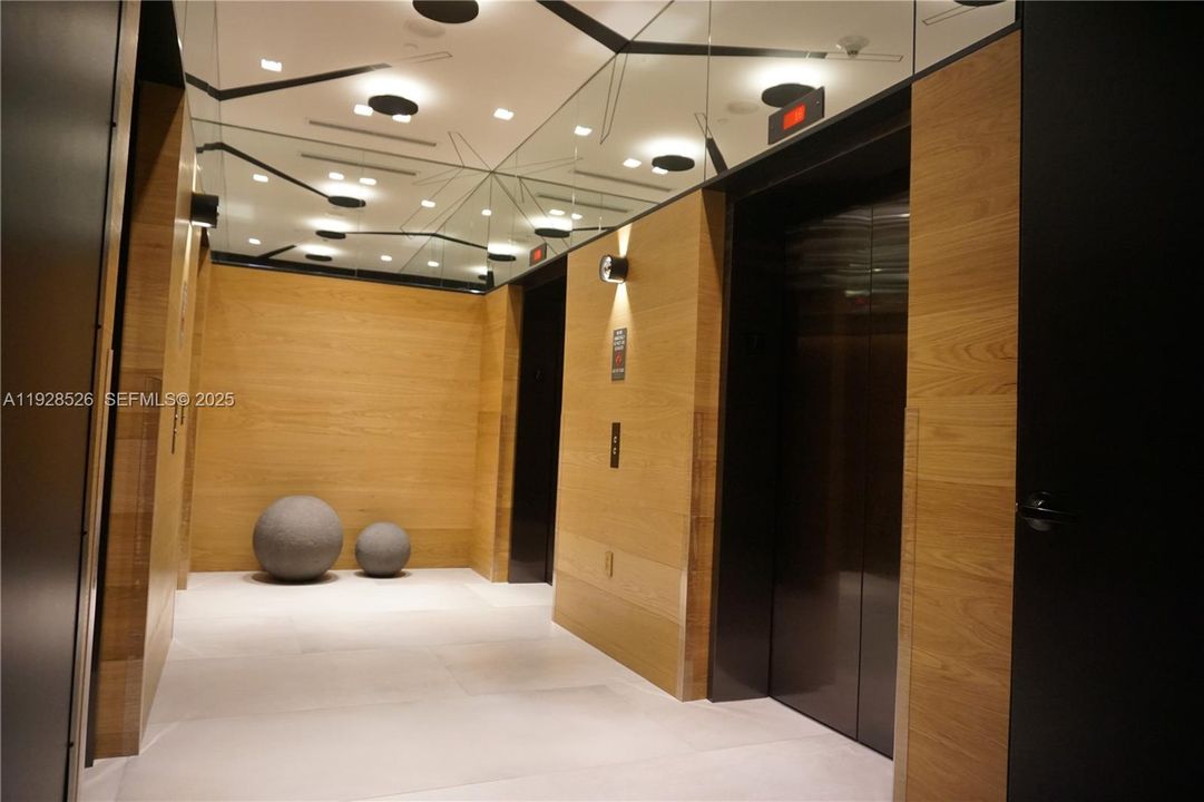 В аренду: $3,600 (1 спален, 1 ванн, 713 Квадратных фут)