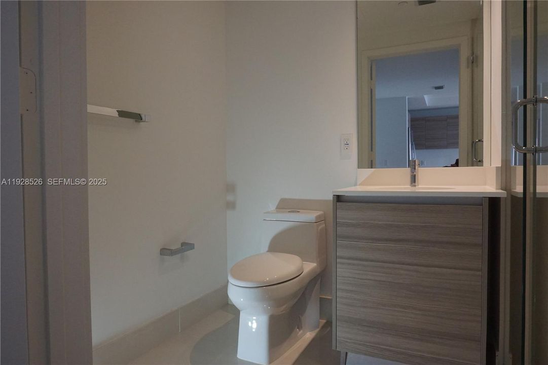 В аренду: $3,600 (1 спален, 1 ванн, 713 Квадратных фут)