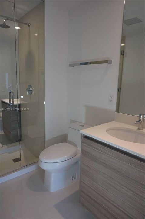 В аренду: $3,600 (1 спален, 1 ванн, 713 Квадратных фут)