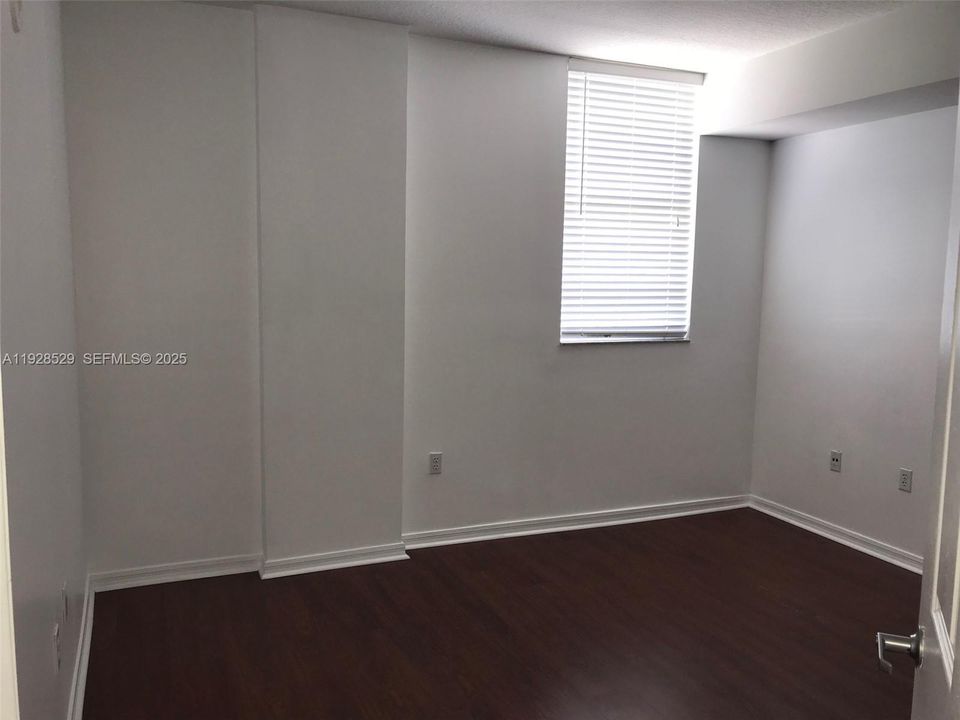 出租: $2,950 (2 贝兹, 2 浴室, 764 平方英尺)